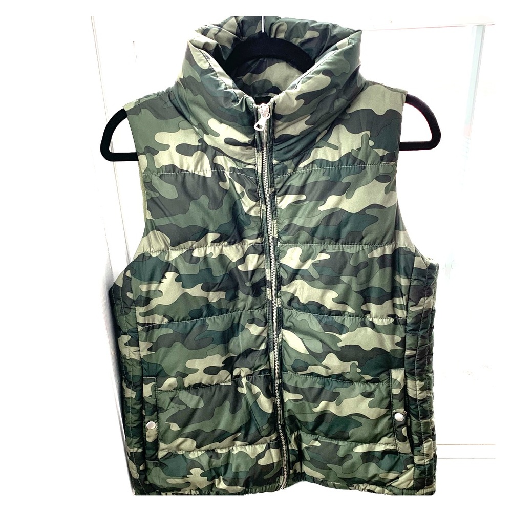 Insulated camo vest